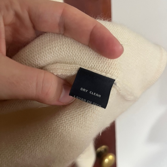 Jones New York Cream Jacket with pearl Embellishments - Picture 6 of 9